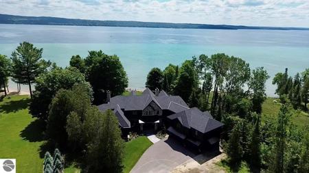 607 NW Torch Lake Drive