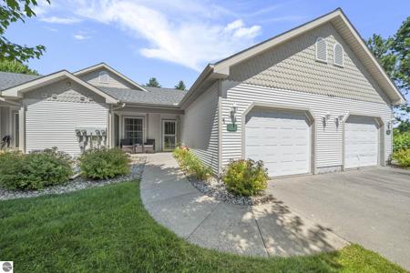 608 Meadowview Lane