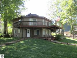2035 S Ogemaw Trail