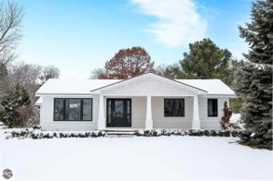 4015 Blue Water Road