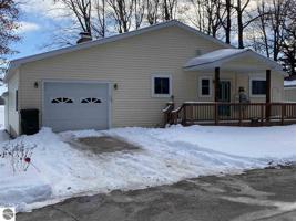 275 W Lake Drive