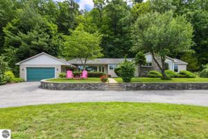 7844 Peninsula Drive