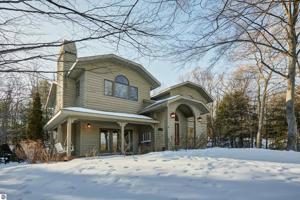10982 Trillium Court
