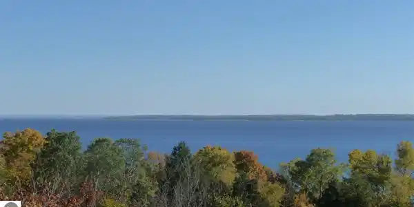 W Bay View Trail
