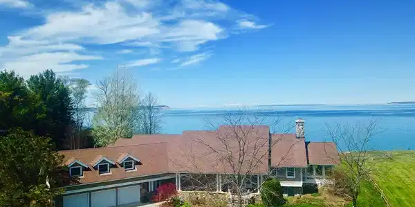 905 N Duck Lake Trail