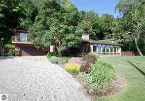 1139 E South Shore Drive