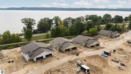 762 N Waypoint Circle