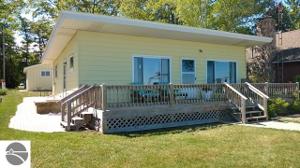 1486 N Huron