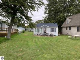 5295 Shady Lane