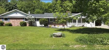 1596 Douglas Drive