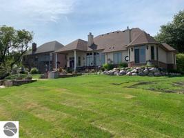 1510 N Huron
