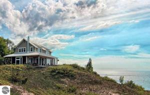 2468 Ellsworth Trail