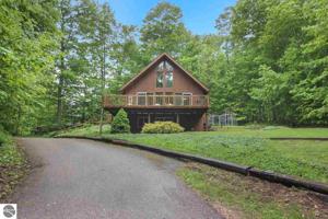575 Esplanade Court