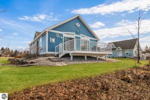 7516 Blueberry Lane