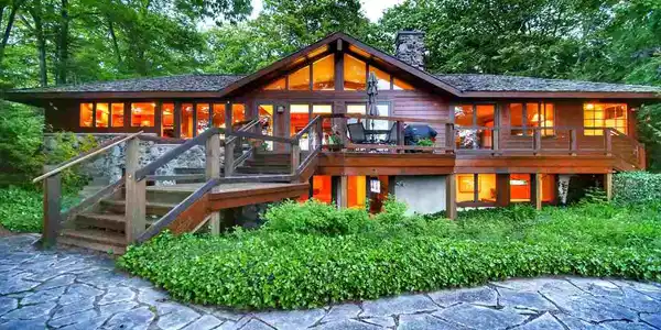 8601 N Gills Pier Road