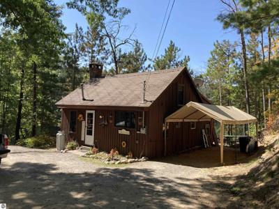 5266 E Twin Lake Road