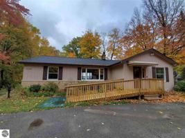 10326 Orchard Lane