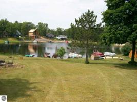 1809 S Ogemaw Trail