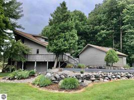 5335 Golfview Road