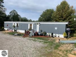 1445 N US-23