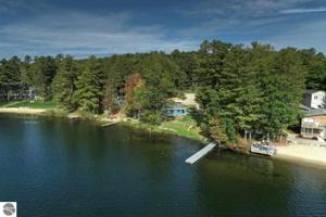 4452 N Spider Lake Road