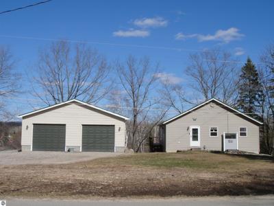 100 Lakeview Drive