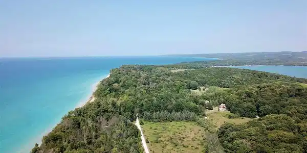 N High Bluffs Drive