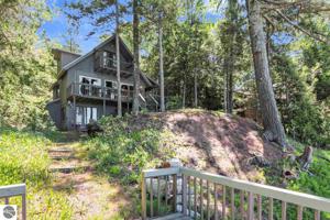 4311 Michigan Trail