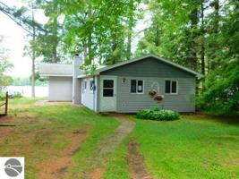 5675 E Shore