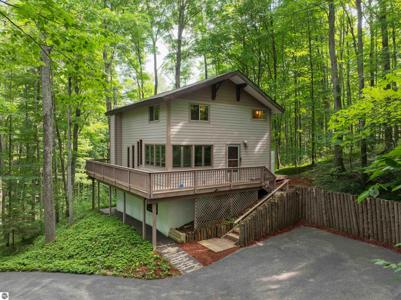 4001 Deskin Drive