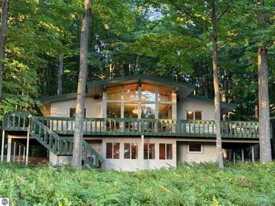 4390 Ridge Run