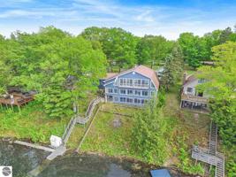 6464 NE Little Twin Lake Road