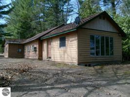 7303 NE Co Road 612