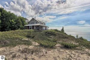 2468 Ellsworth Trail