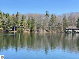 00 Pearl Lake Court