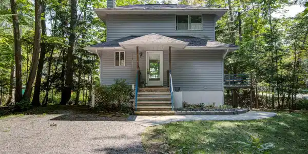 13250 Knollwood Drive