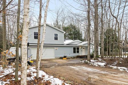270 Ottawa Trail