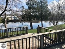 621 Riverine Drive