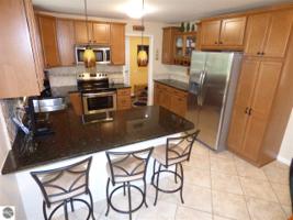 5289 Highland