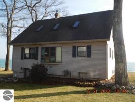 1408 N Huron Road