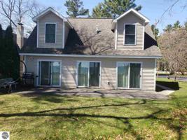 2728 N US-23