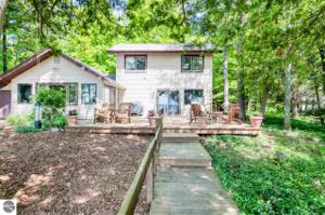 19479 Whispering Trail