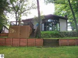 1607 S Ogemaw Trail