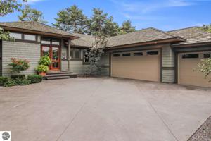 1886 Pine Point Road