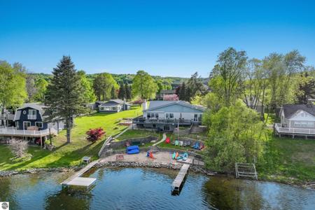 1198 W Intermediate Lake Drive