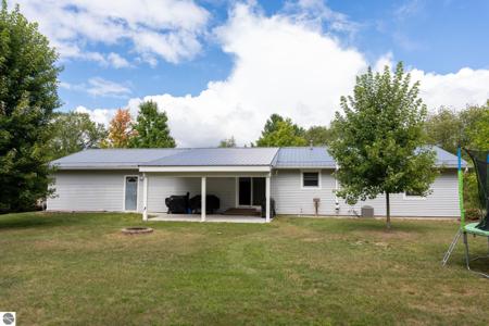 1004 Bishop Lane