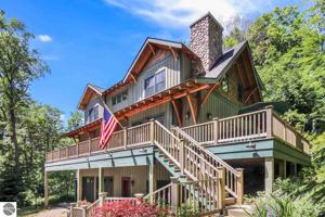 1395 Woodsmere Hills Drive