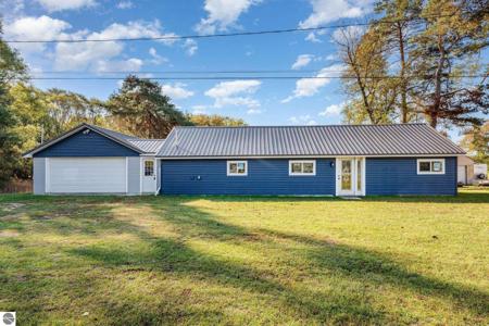 7256 E Howard City Edmore Road