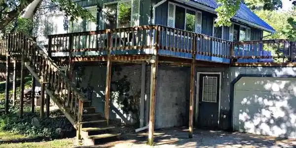 1013 Circle Drive