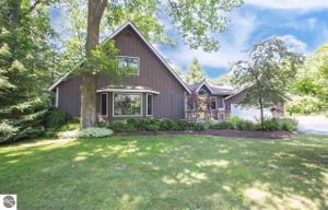 6686 Franklin Woods Drive